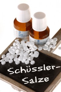 Schüssler Salze können bei auftretenden Impfreaktionen eingesetzt werden. gefunden auf: https://www.was-sind-windpocken.de/behandlung--vorbeugung-12225.html